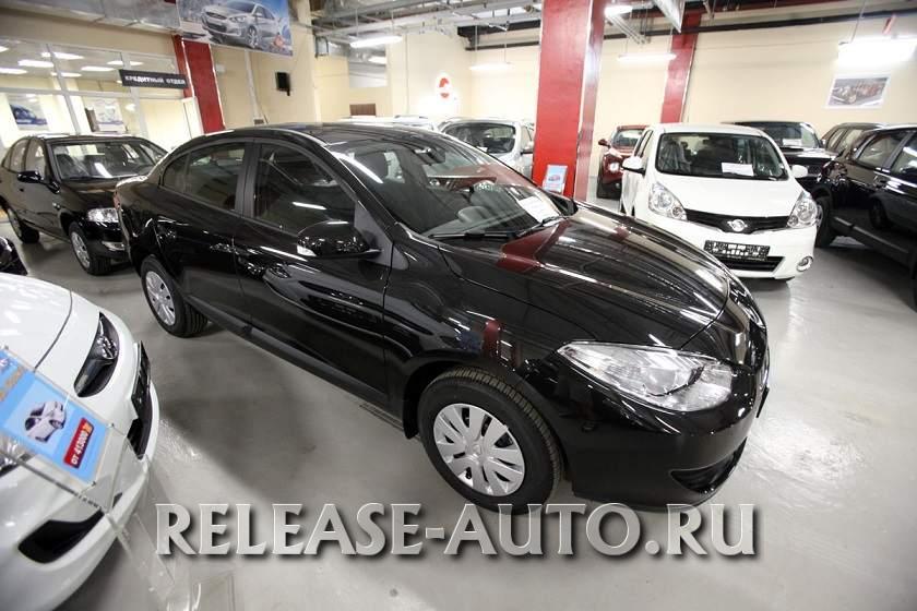Renault Fluence (Рено Флюенс) Новый седан 1.6  (106hp)  МКПП - 2013 отзыв